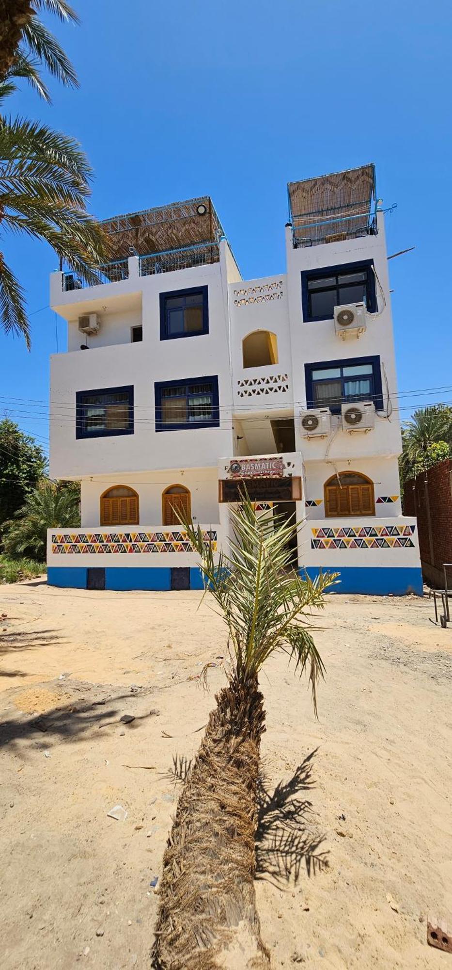 Basmatic Nubian Guest House Aswan Bagian luar foto